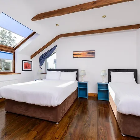 An Capall Dubh 3* דינגל