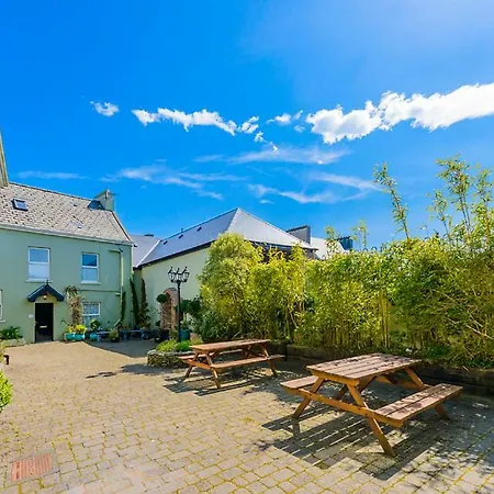 An Capall Dubh לינה וארוחת בוקר 3*